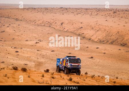 507 Sotnikov Dmitry (rus), Akhmadeev Ruslan (rus), Akhmatzianov Ilgiz (rus), Kamaz, Kamaz - Meister, Camion, Truck, Aktion während der 7. Etappe der Dakar 2021 zwischen Ha'il und Sakaka, in Saudi-Arabien am 10. Januar 2021 - Foto Florent Gooden / DPPI / LM Stockfoto