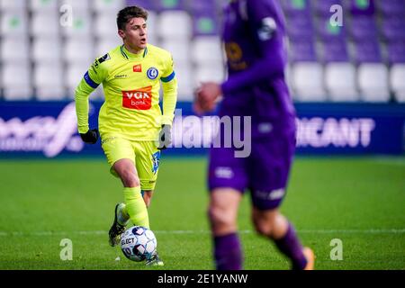 ANTWERPEN, BELGIEN - JANUAR 10: Alessio Castro-Montes von KAA Gent im Pro League Spiel zwischen Beerkot VA und KAA Gent im Sporthal Kiel am J Stockfoto