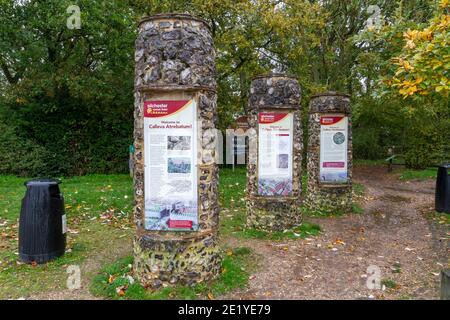 Informationstafeln zur Geschichte der römischen Stadt Silchester (Calleva Atrebatum), Wiltshire, Großbritannien. Stockfoto