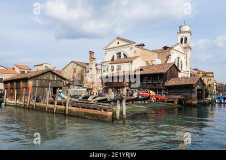 Squero di San Trovaso traditionelle Bootswerft, die Gondeln in der Sestiere von Dorsoduro, Venedig, Italien Stockfoto