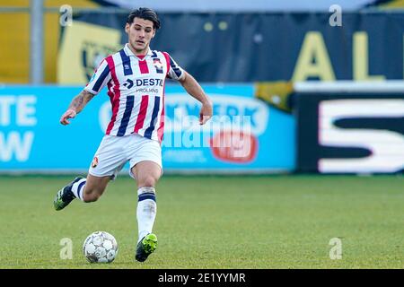 VENLO, NIEDERLANDE - JANUAR 10: (L-R): Gorkem Saglam von Willem II während des niederländischen Eredivisie-Spiels zwischen VVV Venlo und Willem II am Jan in De Koel Stockfoto