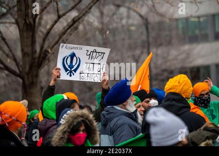 St. Paul, Minnesota. Sikh-Amerikaner halten eine Protestkundgebung ab, um die Bauern gegen die Agrargesetze in Indien zu retten. Stockfoto