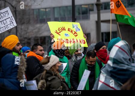 St. Paul, Minnesota. Sikh-Amerikaner halten eine Protestkundgebung ab, um die Bauern gegen die Agrargesetze in Indien zu retten. Stockfoto