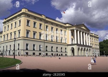 Oslo, Norwegen, Norwegen; Slottet, Det Kongelige Slott; Königspalast; Königliches Schloss Oslo; Pałac Królewski w Oslo, zamek, rezydencja Stockfoto