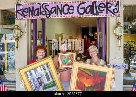 Alabama Northport Renaissance Gallery, ältere Frau weibliche Frauen Malkurs zeigt Gemälde Eingang Vorderseite, Stockfoto