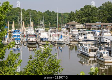 Alabama Demopolis Tombigbee River Yacht Basin Wassermarina, Restaurant Dock Pier Boote Yachten, Stockfoto