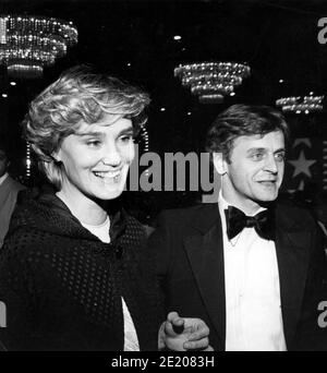 Jessica lange und Mikhail Baryshnikov bei EINEM Galadinner zu Ehren von John Huston Credit: Ralph Dominguez/MediaPunch Stockfoto