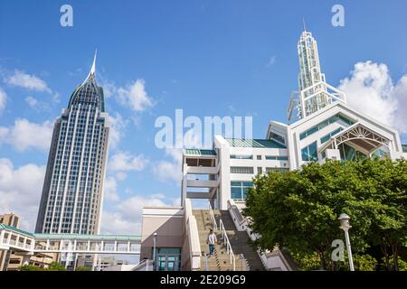 Alabama Mobile Water Street Convention Center, RSA Battle House Tower Wolkenkratzer, Stockfoto