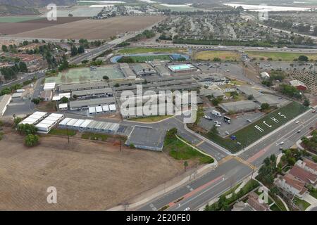 Eine Luftaufnahme der Adolfo Camarillo High School, Mittwoch, 6. Januar 2021, in Camarillo, Kalifornien. Stockfoto