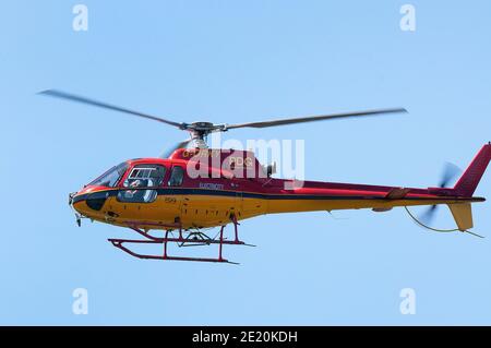 G-ORKY Airbus Helicopters H125 / Eurocopter AS350 B2 Kabelprüfung in der Nähe von Allerwash, Northumberland Stockfoto