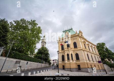 BELGRAD, SERBIEN - 21. JUNI 2020: Hauptgebäude der österreichischen Botschaft für Serbien (Osterreichische botschaft) in Belgrad. Es ist das offizielle Diplom Stockfoto