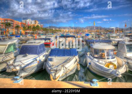 Marina Puerto de Mazarron Murcia Spanien mit Booten im Hafen Stadt am Mittelmeer Stockfoto