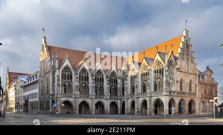 Das Alte Rathaus ist ein prominentes Gebäude rund um den Stadtplatz in Braunschweig. Stockfoto