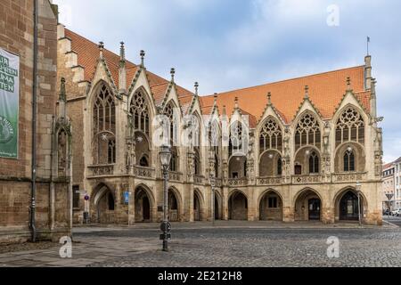 Das Alte Rathaus ist ein prominentes Gebäude rund um den Stadtplatz in Braunschweig. Stockfoto