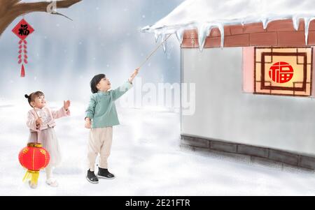 Glückliche Kinder mit roten Laternen, um das neue Jahr zu feiern Stockfoto