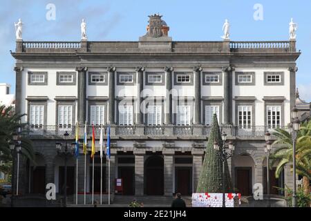 Hauptgebäude an der Plaza Santa Ana in Las Palmas auf Gran Canaria, Spanien Stockfoto