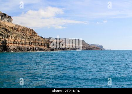 Küstenansicht der Gran Canaria Insel Spanien aus dem Meer Stockfoto