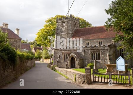 St. Andrew's Church im Dorf Donhead St. Andrew, Wiltshire. Stockfoto