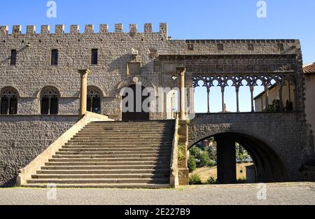 Viterbo, Latium, Italien. Piazza San Lorenzo. Palazzo dei Papi (13thc Papal Palace) offizielle päpstliche Residenz zwischen 1257-1281 Stockfoto