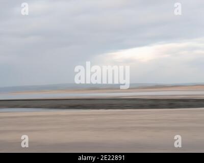 Verträumte ICM dh absichtliche Kamerabewegung verschwommen abstrakte Landschaft. Stockfoto