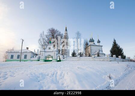 Komplex der Verklärung Kathedrale auf Cathedral Hill im Januar Abend. Sudislawl, Russland Stockfoto