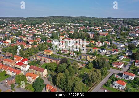 ULRICEHAMN, SCHWEDEN - 26. AUGUST 2019: Luftaufnahme von Ulricehamn. Ulricehamn ist ein Stadtgebiet in Västergötland und die zentrale Stadt in Ulricehamn Gemeinde, Västra Götaland Kreis. Stockfoto