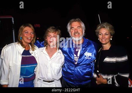 Kenny Rogers Ehefrau Marianne Son Kenny Jr und Tochter Carol 1986 Credit: Ralph Dominguez/MediaPunch Stockfoto