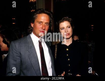 F5966. 1987. MICHAEL DOUGLAS WIFE DIANDRA Quelle: Ralph Dominguez/MediaPunch Stockfoto