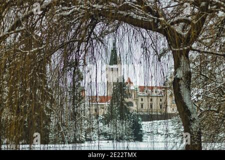 Pruhonice Park unter Schnee Stockfoto