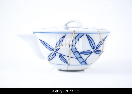 Kintsugi Japanische Teekanne für die Teezeremonie Stockfoto