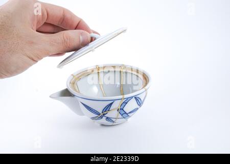 Kintsugi Japanische Teekanne für die Teezeremonie Stockfoto