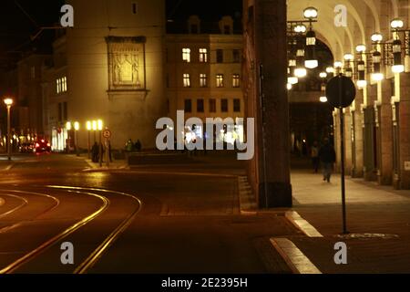 görlitz marienplatz demianiplatz kaufhaus bei Nacht Stockfoto