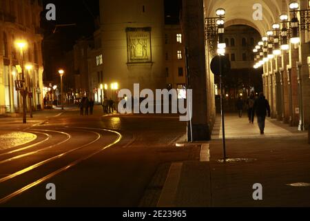 görlitz marienplatz demianiplatz kaufhaus bei Nacht Stockfoto