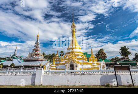 Tempel Chong Klang und Chong Kham in der Provinz Mae Hong Son, Nordthailand Stockfoto