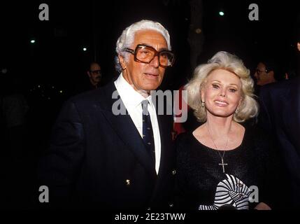 ZSA Zsa Gabor und Henry Waltag Quelle: Ralph Dominguez/MediaPunch Stockfoto