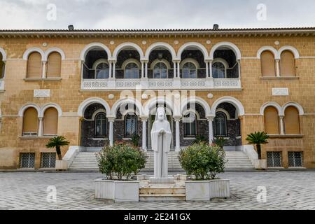 Bischofspalast, Statue, Makarios III., Nikosia, Republik Zypern Stockfoto