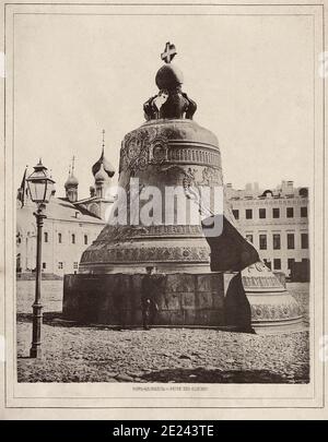 Die zarenglocke (ZAR-kolokol), auch als Tsarsky Kolokol, Zar Kolokol III oder Royal Bell, bekannt ist ein 6.14 m (20.1 ft) hoch, 6,6-Meter (22 ft) di Stockfoto