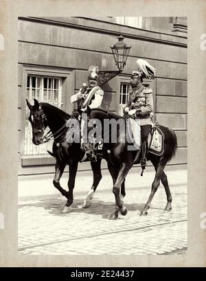 Wilhelm II. und Wilhelm II. (1859 - 1941), der letzte deutsche Kaiser (Kaiser), König von Preußen und George V (1865-1936), König des Vereinigten Königreichs ein Stockfoto