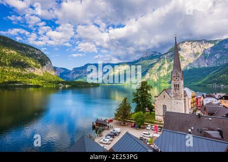 Hallstatt, Österreich. Hallstatter See oder Hallstätter See im Salzkammergut Erholungsgebiet. Stockfoto