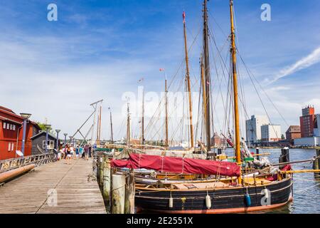 Alte Holzsegelschiffe im getty in Flensburg, Deutschland Stockfoto