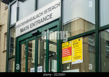 Bantry, West Cork, Irland. Januar 2021. Das Bantry General Hospital ist laut Quellen des Krankenhauses aufgrund von COVID-19 unter „extremem Druck“. Das Krankenhaus warnt, dass die Aufnahme auf die Intensivstation bald rationiert werden könnte und Betten nur denen gegeben werden, die eine gute Überlebenschance haben. Quelle: AG News/Alamy Live News Stockfoto