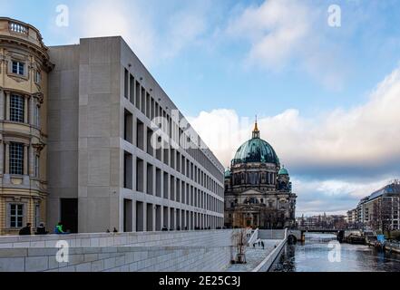 Berliner Schloss,Berliner Schloss Wiederaufbau als Humboldt Forum Neue Nutzung großer Kulturraum Wohnheim Museum,Theatersaal - Mitte, Berlin,Deutschland Stockfoto