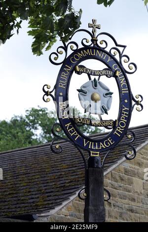 Vereinigtes Königreich/South Yorkshire/Wentworth/The South Yorkshire Best Kept Village Trophy Wentworth Rotherham South Yorkshire. Stockfoto