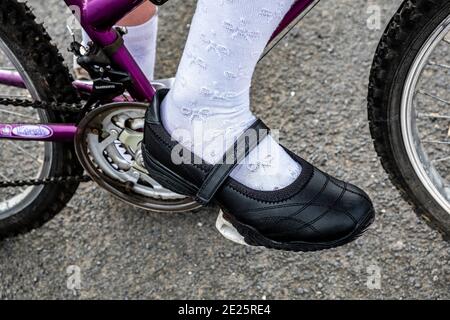 Kinder Teilnahme an Outdoor-Aktivitäten Stockfoto