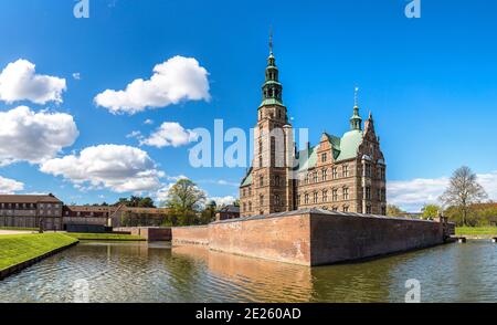 Schloss Rosenborg - erbaut von König Christian IV. In Kopenhagen, Dänemark an einem sonnigen Tag Stockfoto