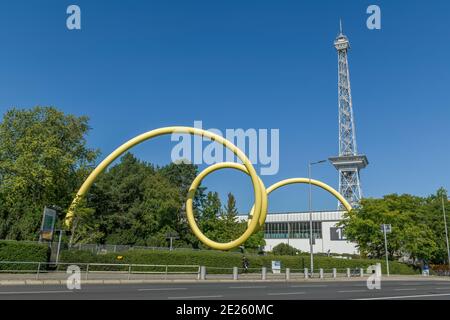 Kunstwerk Ursula Sax ´Looping 1992´, Funkturm, Messedamm, Charlottenburg, Berlin, Deutschland Stockfoto