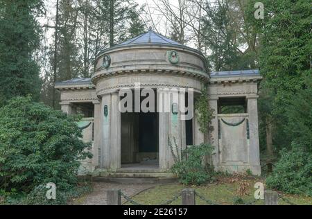 Mausoleum, Südwestkirchhof, Bahnhofstrasse, Stahnsdorf, Brandenburg, Deutschland Stockfoto