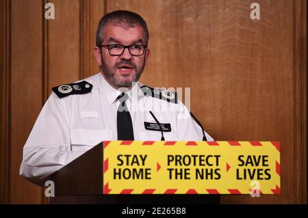 Martin Hewitt, Vorsitzender des National Police Chief's Council, während einer Medienbesprechung in Downing Street, London, zum Coronavirus (COVID-19). Stockfoto