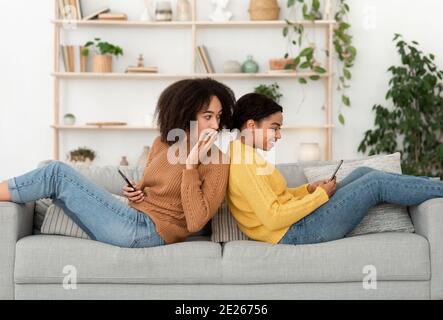 Wow, erstaunliche Nachrichten in sozialen Netzwerken und großen Verkauf Stockfoto