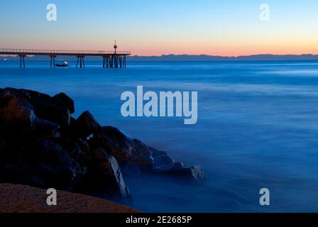 Ruhiger Morgen in pont del petroli in Badalona Stockfoto